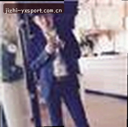 李薇